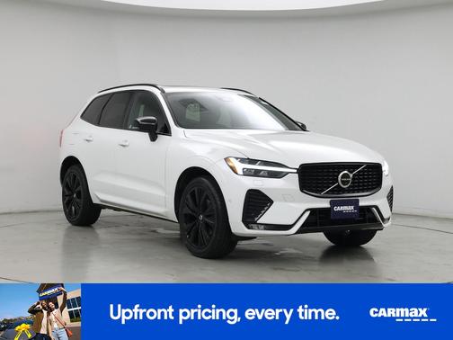 2023 Volvo XC60 B5 Plus Dark Theme