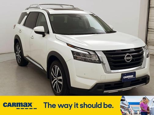 2024 Nissan Pathfinder Platinum