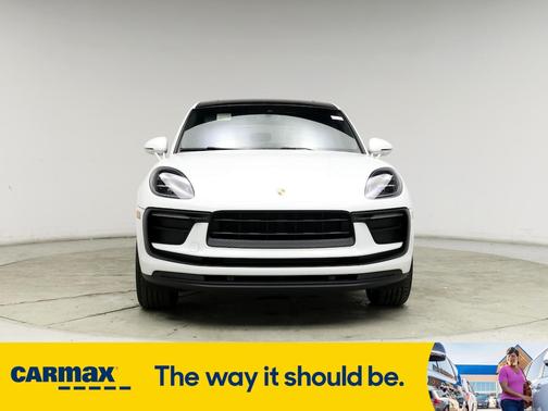 2022 Porsche Macan