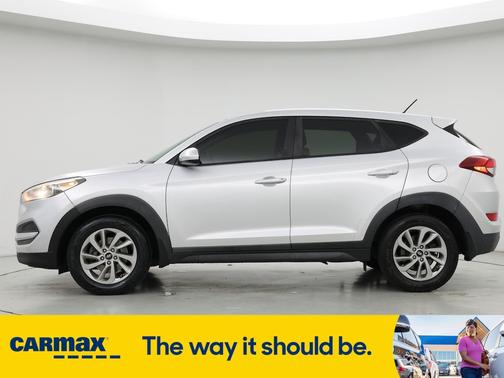 2018 Hyundai TUCSON SE