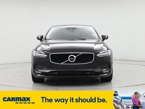 2018 Volvo S90 T6 Momentum