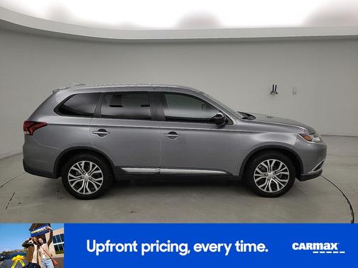 2017 Mitsubishi Outlander ES