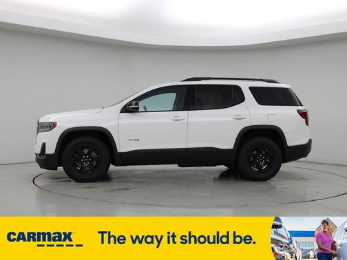 2022 GMC Acadia AT4