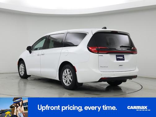 2023 Chrysler Pacifica Touring