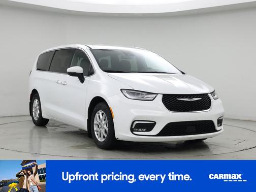 2023 Chrysler Pacifica Touring