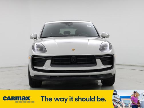 2022 Porsche Macan