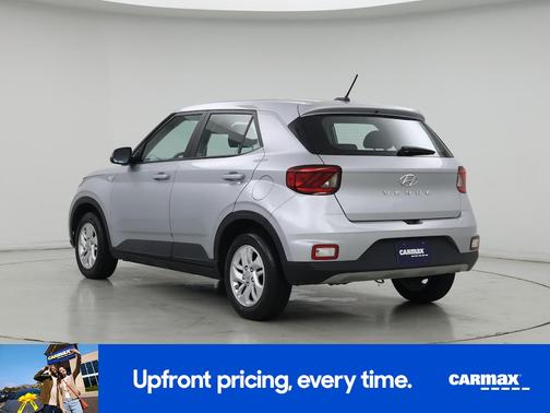 2023 Hyundai VENUE SE