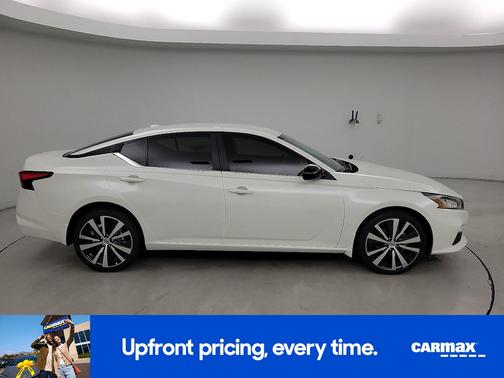 2022 Nissan Altima SR