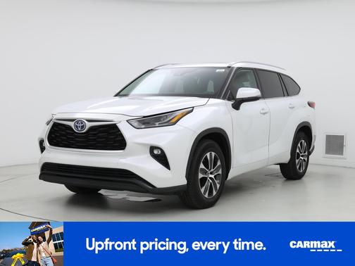 2022 Toyota Highlander Hybrid XLE