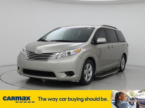 2016 Toyota Sienna LE