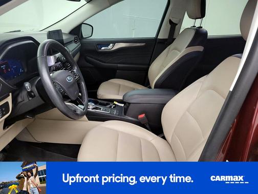 2021 Ford Escape Titanium