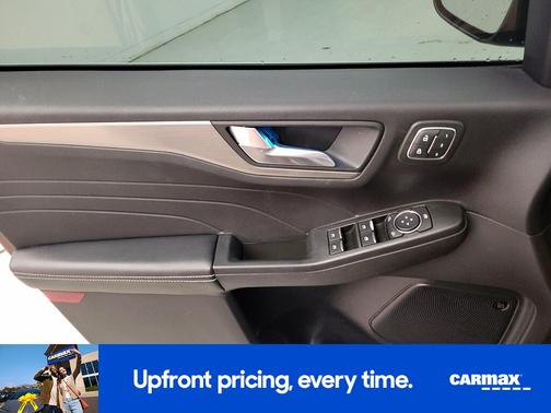 2021 Ford Escape Titanium