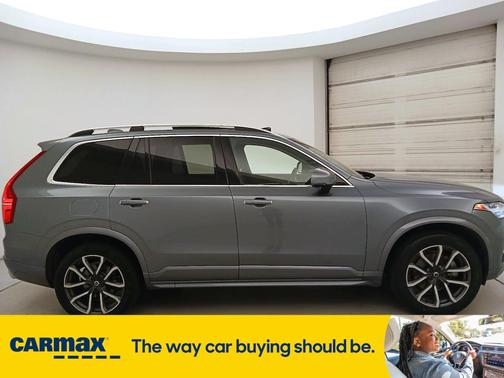 2019 Volvo XC90 T6 Momentum