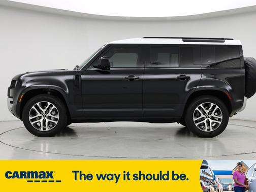 2023 Land Rover Defender 110 SE