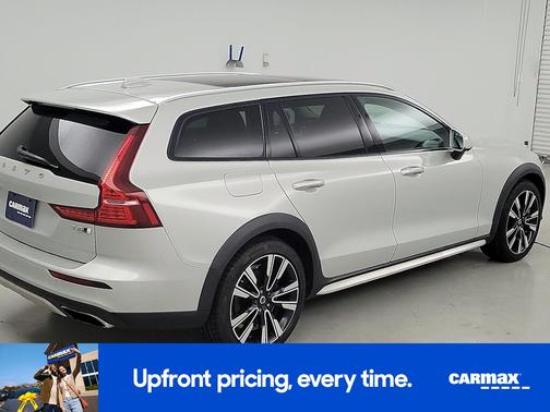 2020 Volvo V60 Cross Country T5