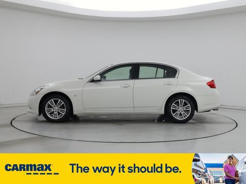 2015 INFINITI Q40 Base (A7) (EOP February 2015)