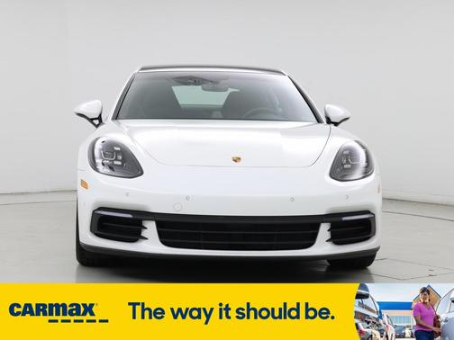2018 Porsche Panamera