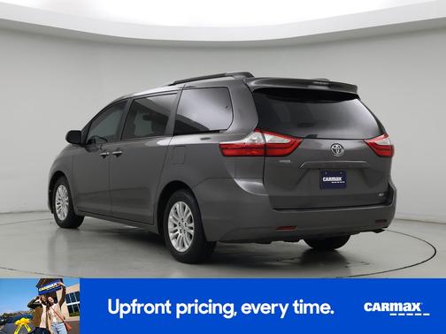 2017 Toyota Sienna XLE