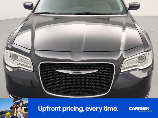 2016 Chrysler 300 Limited