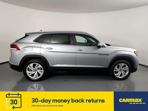 Photo 2 of 16 of 2020 Volkswagen Atlas Cross Sport 3.6L V6 SE w/Technology