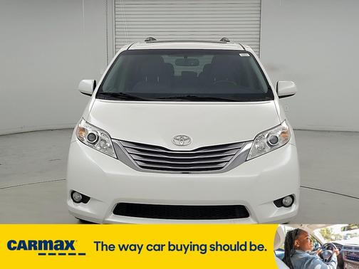 2017 Toyota Sienna XLE