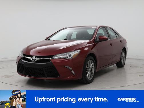 Red 2016 Toyota Camry SE