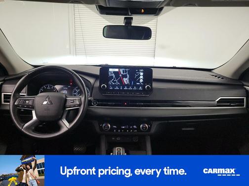 2022 Mitsubishi Outlander SE