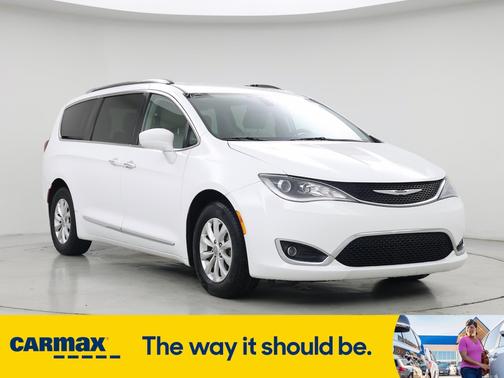 2019 Chrysler Pacifica L