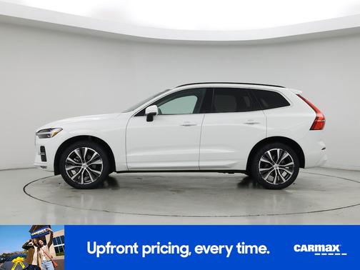 2022 Volvo XC60 B5 Momentum