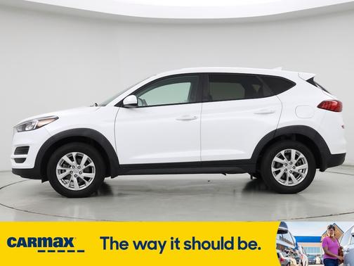 2021 Hyundai TUCSON SE