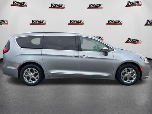 2021 Chrysler Pacifica Hybrid Limited
