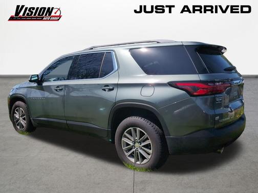 Silver Sage Metallic 2023 Chevrolet Traverse LT Leather