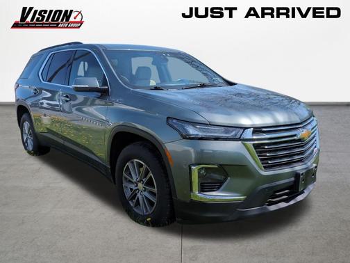 Silver Sage Metallic 2023 Chevrolet Traverse LT Leather