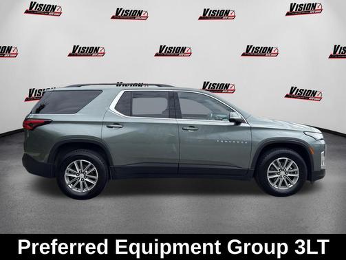Silver Sage Metallic 2023 Chevrolet Traverse LT Leather