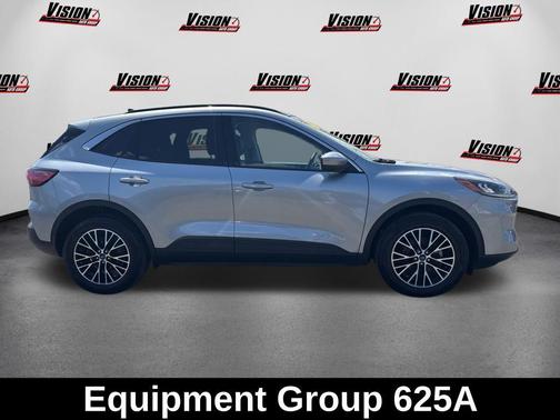 Iconic Silver Metallic 2022 Ford Escape SEL