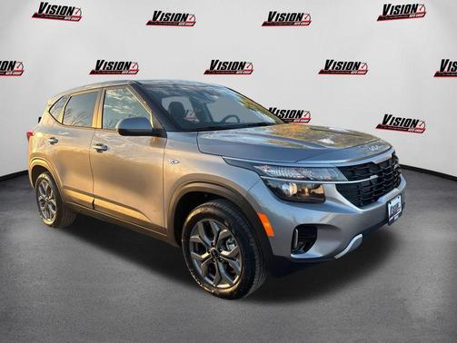 2025 Kia Seltos LX