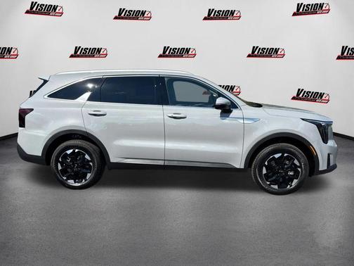 Wolf Gray 2026 Kia Sorento S