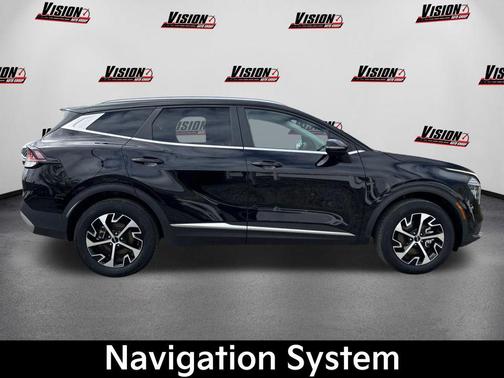 Ebony Black 2024 Kia Sportage EX