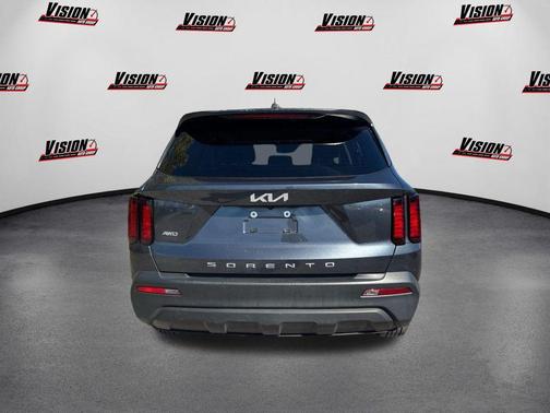 2022 Kia Sorento LX