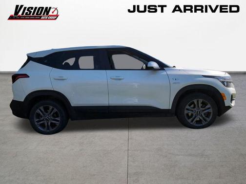 2023 Kia Seltos LX