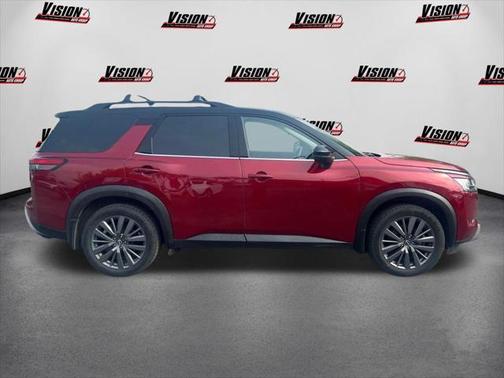 2024 Nissan Pathfinder SL 4WD
