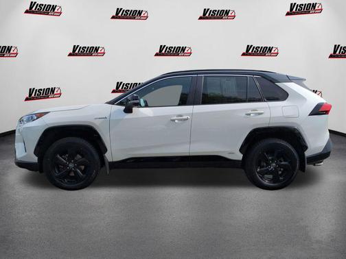 2020 Toyota RAV4 Hybrid SE