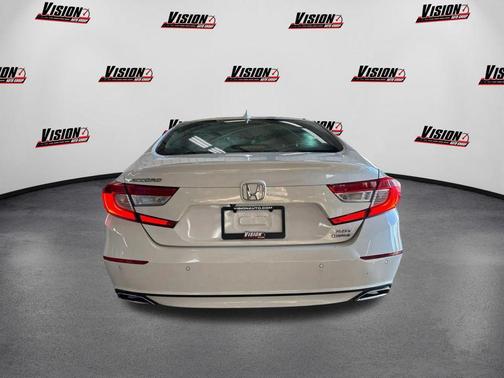 2019 Honda Accord Touring 2.0T