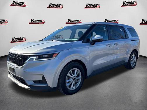 2023 Kia Carnival LX