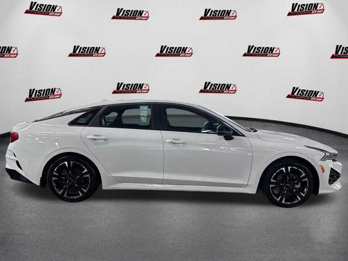 Glacial White Pearl 2024 Kia K5 GT-Line