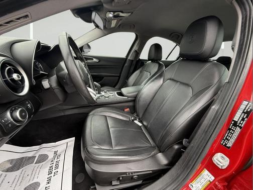 2020 Alfa Romeo Giulia Base