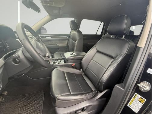 2023 Volkswagen Atlas 3.6L SE w/Technology