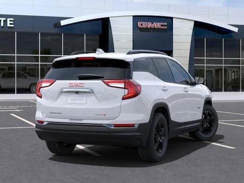 2024 GMC Terrain AWD AT4