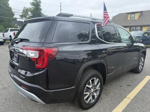2023 GMC Acadia AWD SLT