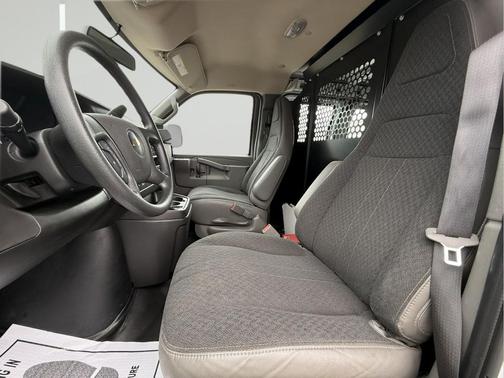 2024 Chevrolet Express 2500 RWD 2500 Regular Wheelbase WT